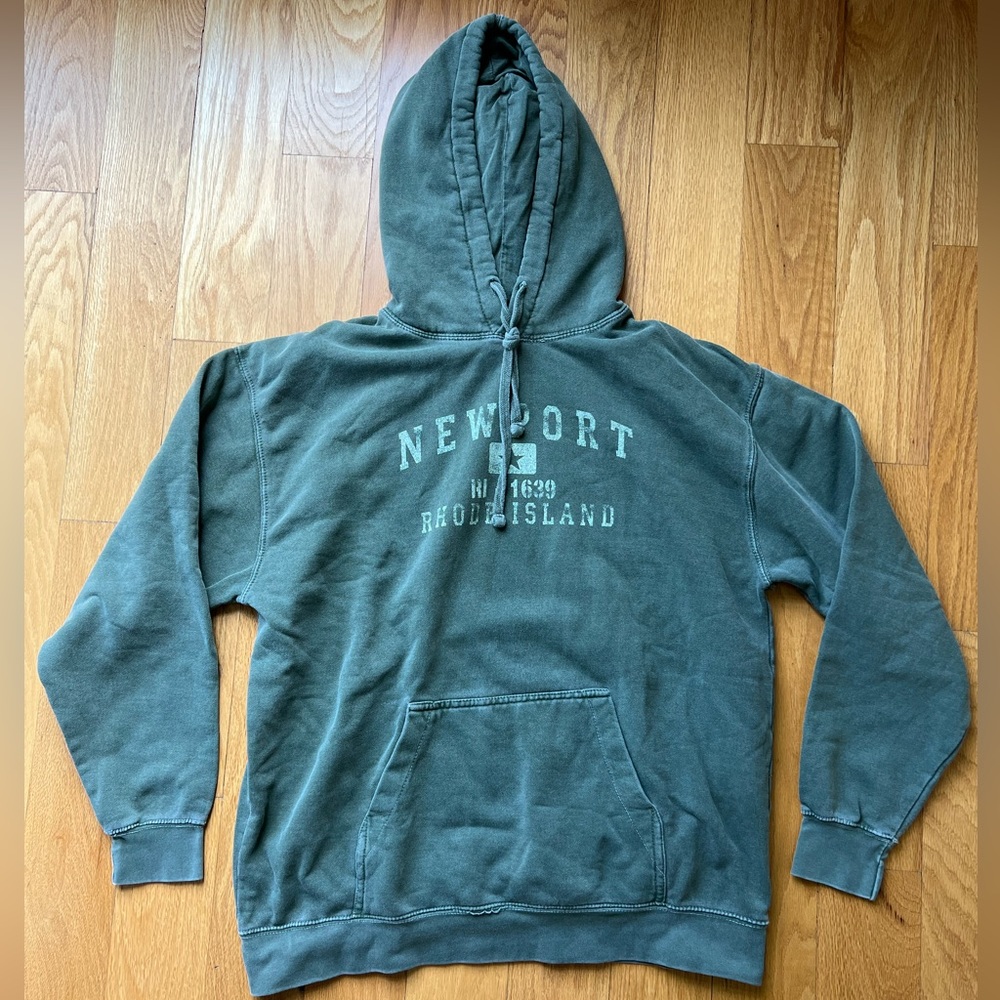 Comfort Colors “Newport RI” hoodie, size large